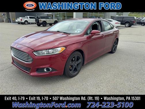 Ruby Red Metallic Tinted Clearcoat 2016 Ford Fusion SE