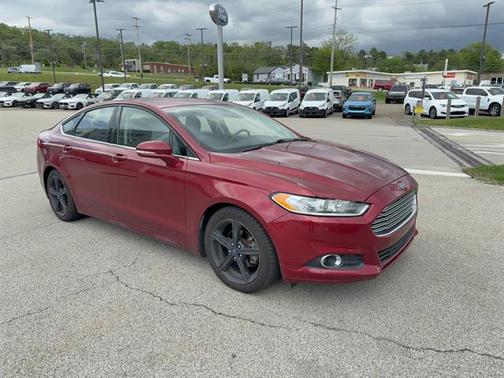 Ruby Red Metallic Tinted Clearcoat 2016 Ford Fusion SE