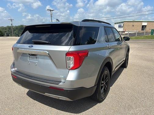 Iconic Silver Metallic 2020 Ford Explorer XLT