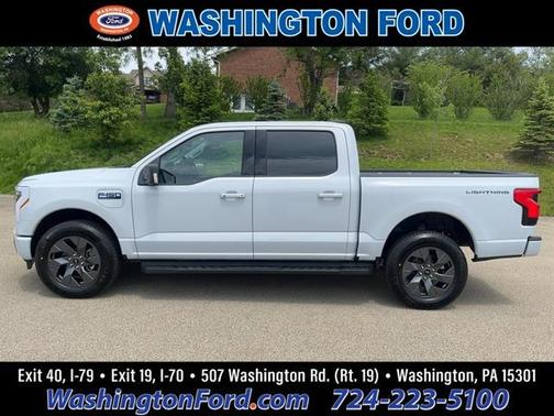 2025 Ford F-150 Lightning Flash
