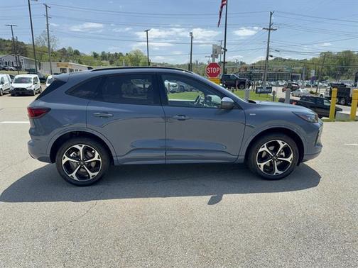 Vapor Blue Metallic 2024 Ford Escape ST-Line Elite