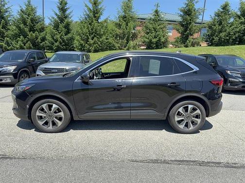 Agate Black Metallic 2023 Ford Escape Platinum
