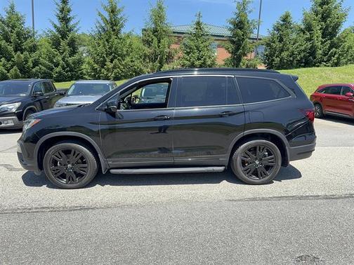 Crystal Black Pearl 2021 Honda Pilot AWD Black Edition