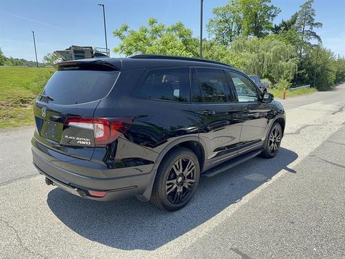 Crystal Black Pearl 2021 Honda Pilot AWD Black Edition