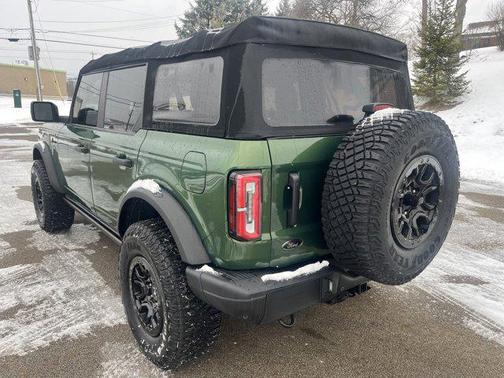 Eruption Green Metallic 2022 Ford Bronco Badlands
