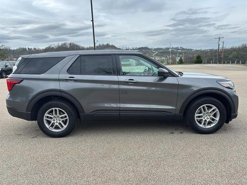 Carbonized Gray Metallic 2026 Ford Explorer Active