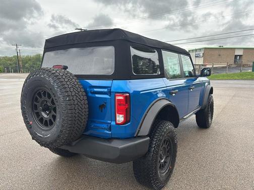 Velocity Blue 2025 Ford Bronco Base 4 Door 4x4