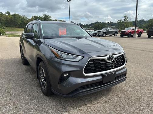 2024 Toyota Highlander XLE