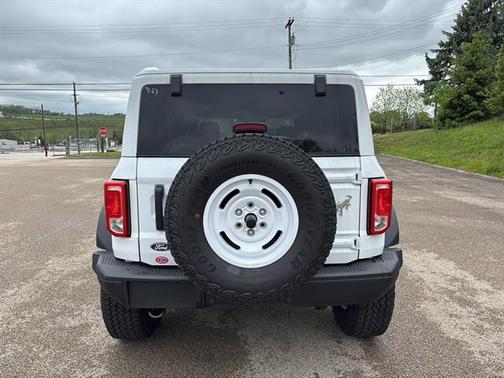 Oxford White 2026 Ford Bronco Heritage Edition