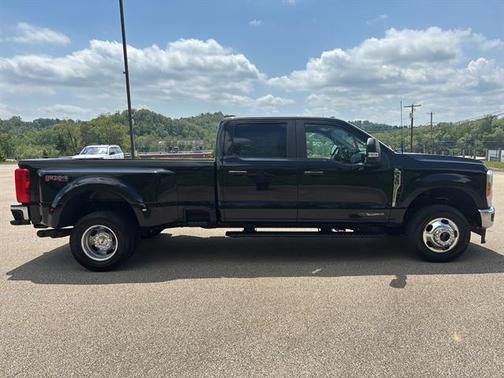 Agate Black Metallic 2023 Ford F-350 XL