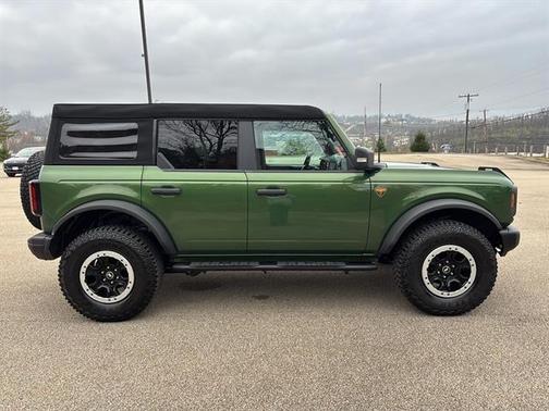 2023 Ford Bronco Badlands