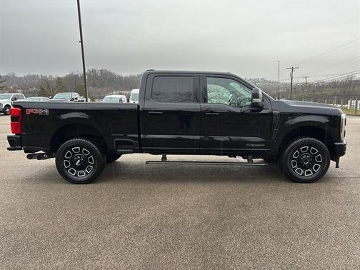 2025 Ford F-250 Platinum