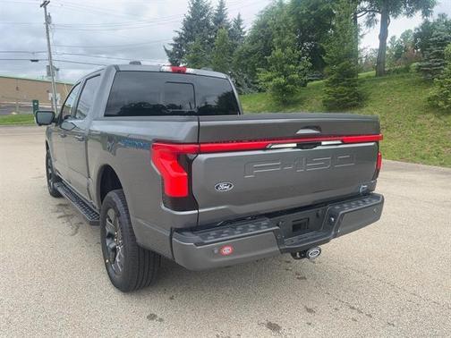 2025 Ford F-150 Lightning LARIAT