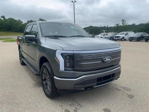 2025 Ford F-150 Lightning LARIAT