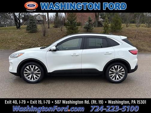 2020 Ford Escape Titanium