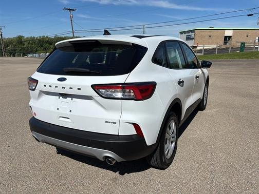 Oxford White 2022 Ford Escape S