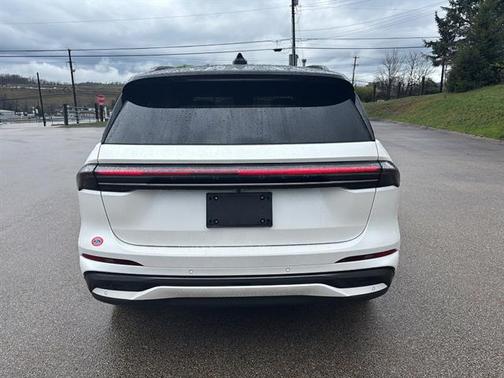 2025 Lincoln Nautilus Reserve