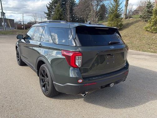 2022 Ford Explorer ST-Line