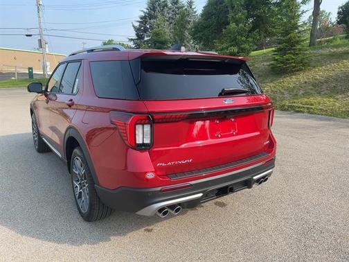 2025 Ford Explorer Platinum