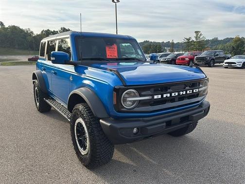 2023 Ford Bronco Outer Banks