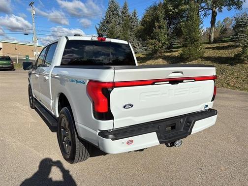 2024 Ford F-150 Lightning LARIAT