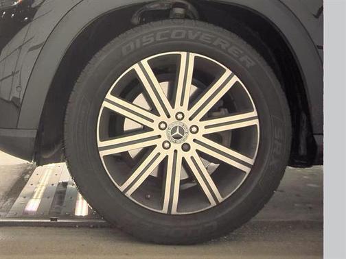 Black 2025 Mercedes-Benz GLE 350 4MATIC