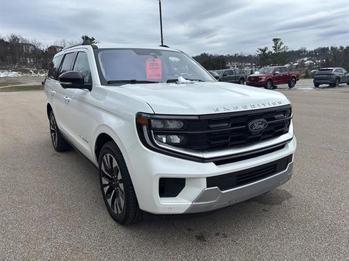 2025 Ford Expedition Platinum