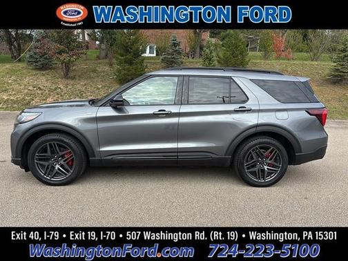 2025 Ford Explorer ST-Line