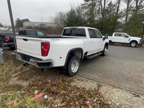 2026 Chevrolet Silverado 3500 LT