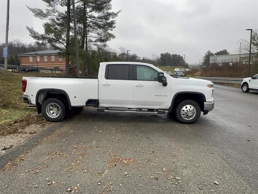 2026 Chevrolet Silverado 3500 LT