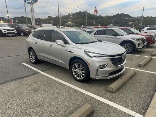 2022 Buick Enclave AWD Avenir