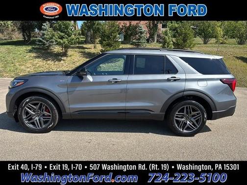 2025 Ford Explorer ST-Line