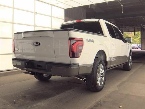 Star White Metallic Tri-Coat/Marsh Gray 2025 Ford F-150 King Ranch