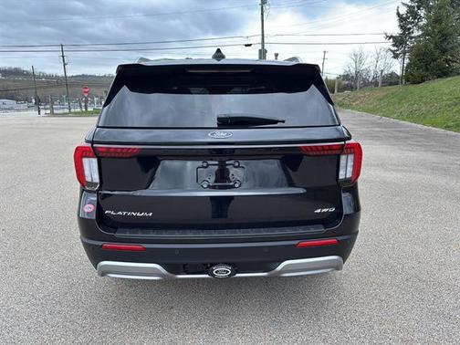 Agate Black 2025 Ford Explorer Platinum