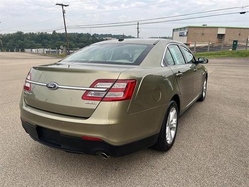 2013 Ford Taurus SEL