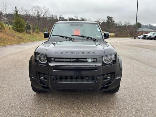 2023 Land Rover Defender 130 X-Dynamic SE