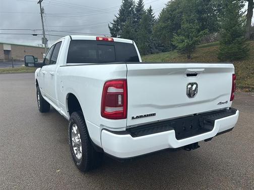 2024 RAM 2500 Laramie Crew Cab 4x4 6'4' Box