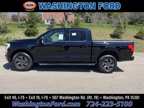 2025 Ford F-150 Lightning LARIAT