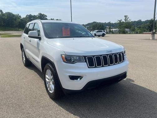 2017 Jeep Grand Cherokee Laredo