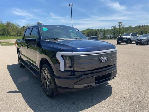 2025 Ford F-150 Lightning LARIAT