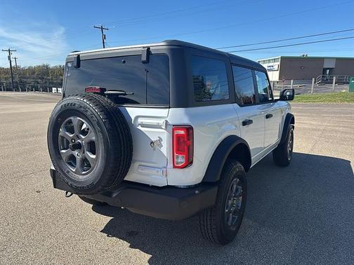 Oxford White 2026 Ford Bronco Big Bend
