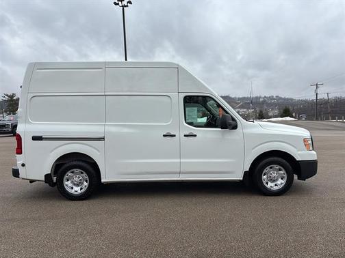 2017 Nissan NV Cargo NV2500 HD SV V6