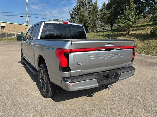 2025 Ford F-150 Lightning LARIAT