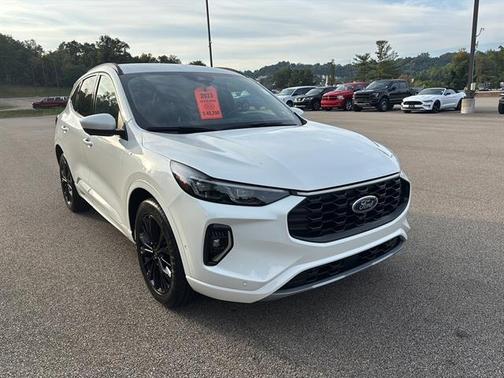 2023 Ford Escape ST-Line Elite