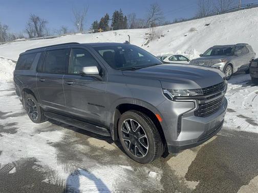 2022 Chevrolet Suburban RST