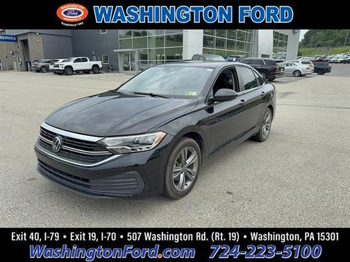 Deep Black Pearl 2023 Volkswagen Jetta 1.5T SE