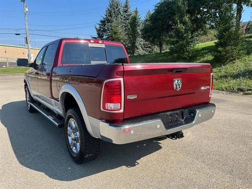 2018 RAM 2500 Laramie Crew Cab 4x4 6'4' Box