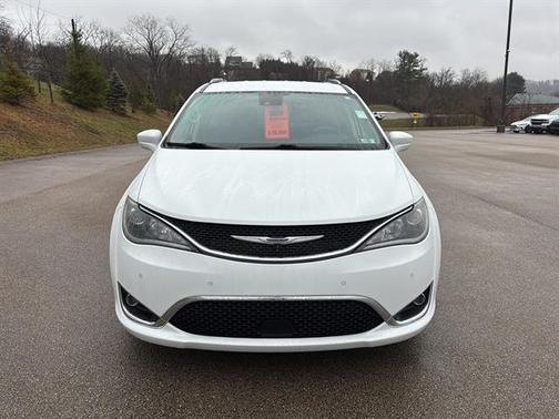 2020 Chrysler Pacifica Touring-L Plus