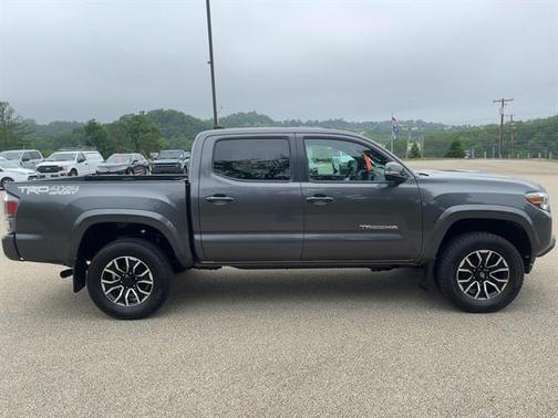 2020 Toyota Tacoma TRD Sport