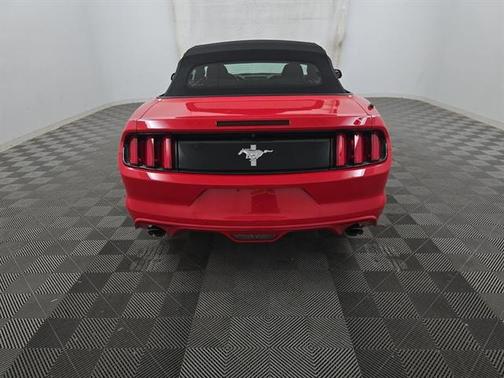 2017 Ford Mustang V6